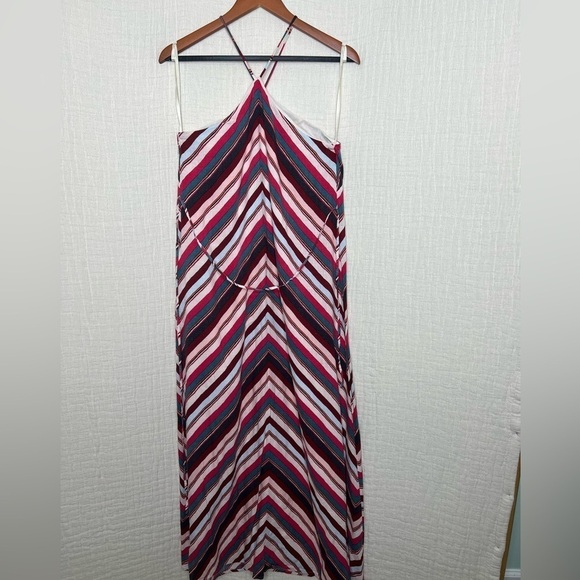 Ann Taylor LOFT Multicolor Chevron Striped Halter Maxi Dress size S Small - Picture 5 of 8